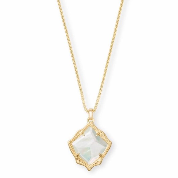 KENDRA SCOTT • Kacey Gold Long Pendant Necklace - Picture 1 of 5